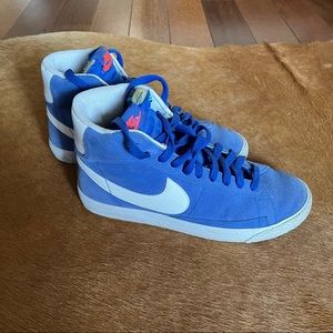 Nike Blazers. Size 7.